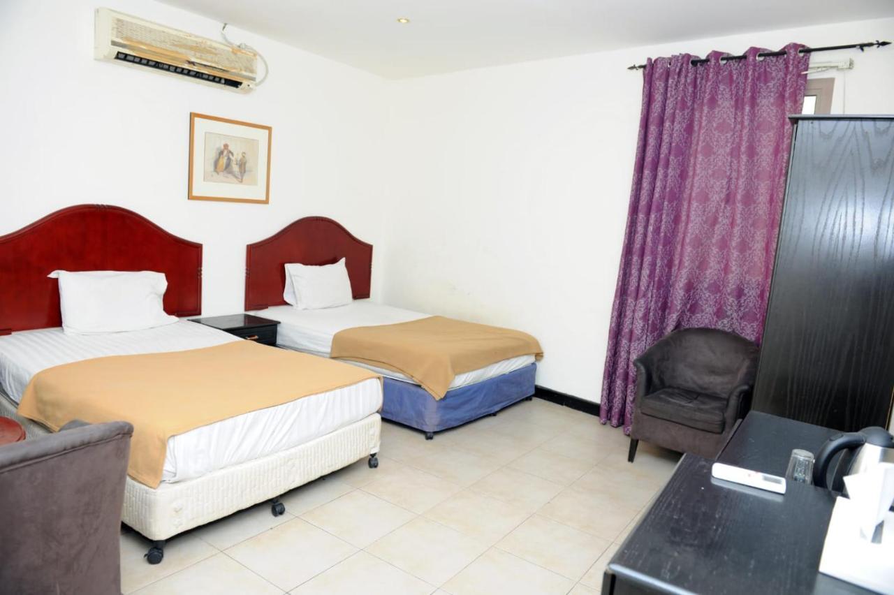 Bahrain Plaza Hotel Manama Ngoại thất bức ảnh