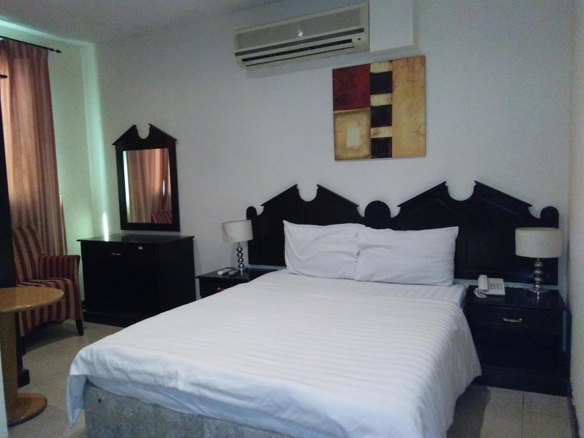 Bahrain Plaza Hotel Manama Ngoại thất bức ảnh